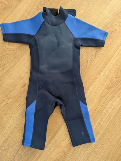 wetsuit
