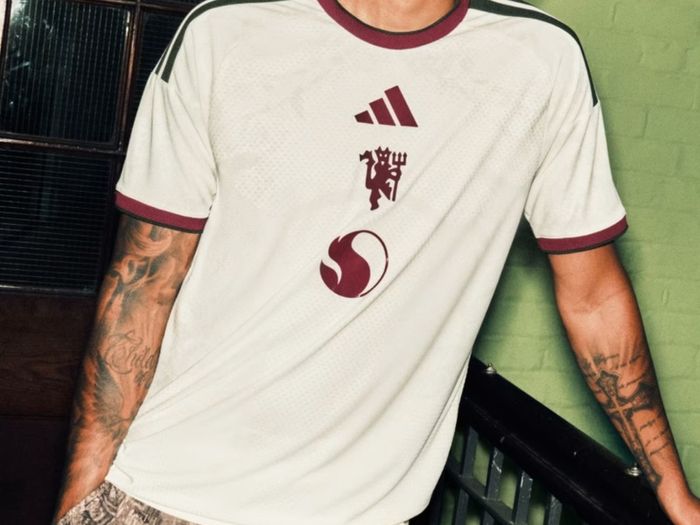 Manchester United jersey 26/27