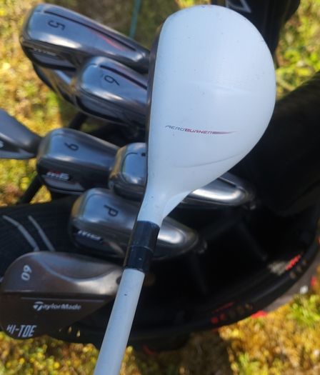 Set of Taylormade Clubs