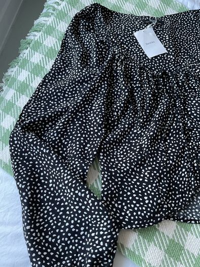 Bnwt Bershka black polka dot top large