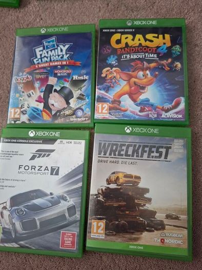 Xbox One with kinect sensor and extras