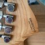 Guitar left handed for the next Bono extraordinare Image 3
