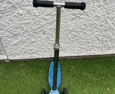 Blue Maxi Micro Scooter