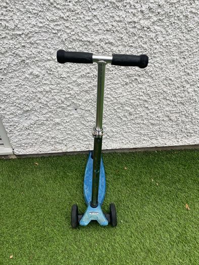 Blue Maxi Micro Scooter