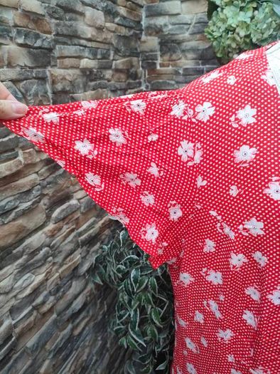 Red Ditsy floral print dress uk18