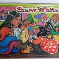 Pop up story book from 1971 Snow White