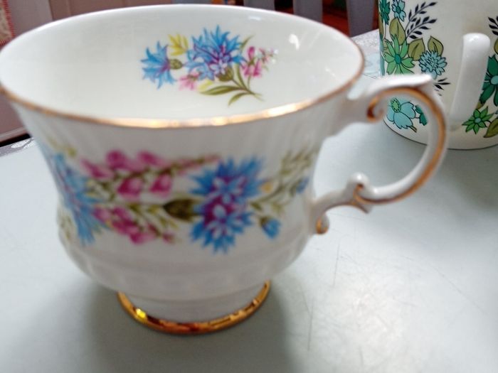 Mixed lot of China Teacups