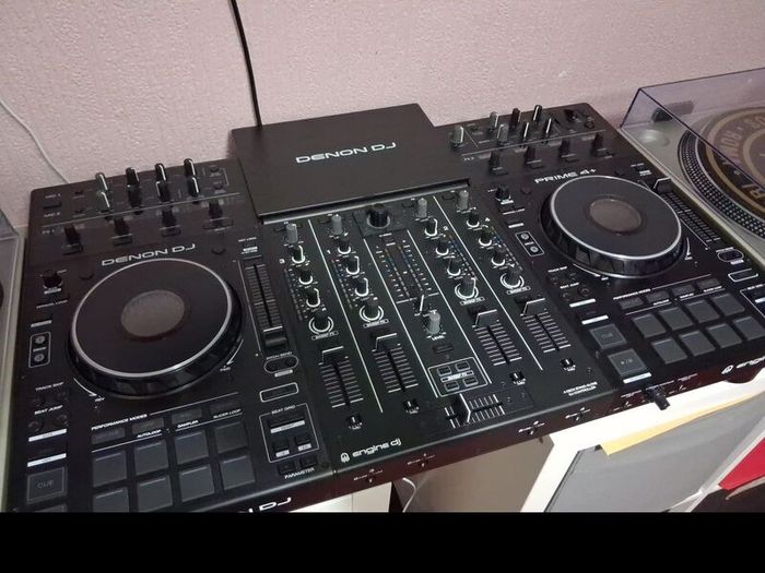 Denon Prime 4 plus