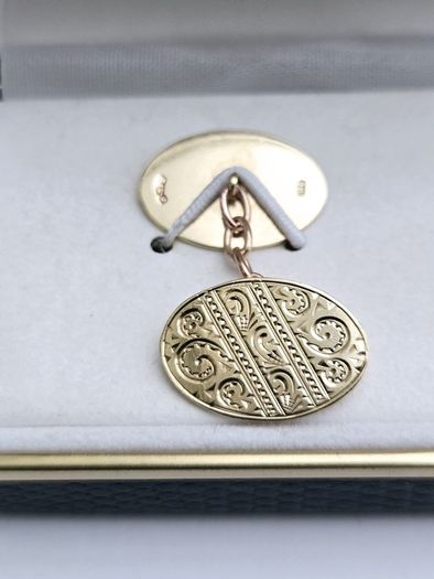 Vintage 9ct Yellow Gold Engine Turned Gents Cufflinks
