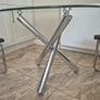 glass table & 4 chairs Image 3