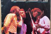 LP Bee Gees, in good condition. (volume 2) The price is on the list.