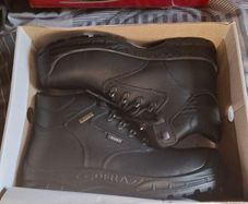 work boots size 9