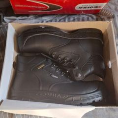 work boots size 9