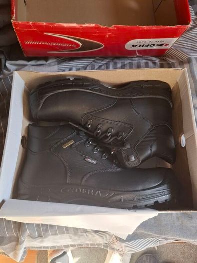work boots size 9