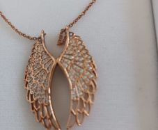 gold angel wings necklace