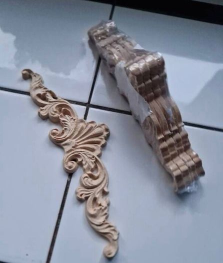 craft 1 packet of 4 wood mouldings