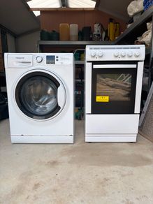 Hotpoint washing machine and free standing cooker with hob