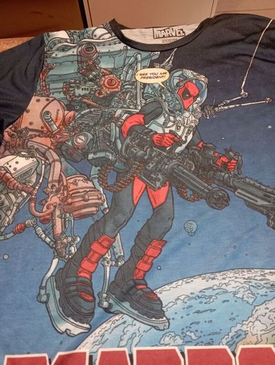 Deadpool graphic t shirt size XL