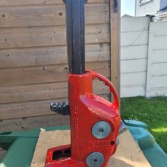 toe jack