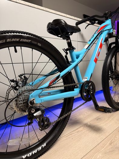 GT Stomper PRO Disc Junior Bike 24 inch (Like New)