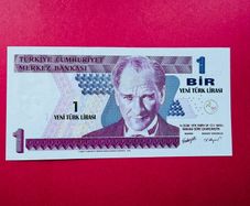 Turkey. 1 Lira  2005  Pick 216a   ( Uncirculated )