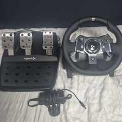 Logitech g920 gaming wheel