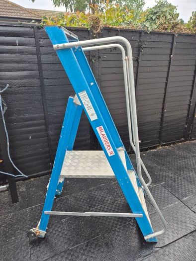 Podium Industrial foldup  construction podium ladder