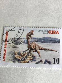 Cuba stamp - Oviraptor Dinosaur
