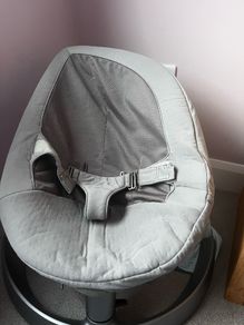 Nuna Leaf baby rocker
