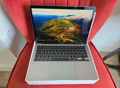 MacBook Air M1 16GB RAM, 512GB SSD - Mint Condition