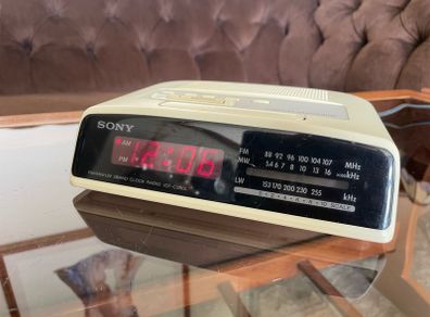 Vintage Sony ICF C280L Dream Machine Alarm Clock Radio 3 Band Working