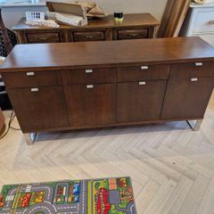sideboard