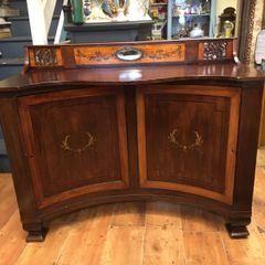 Antiques sidebord