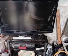 Tv + Stand