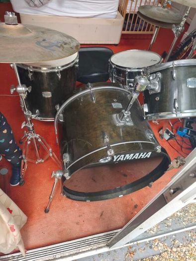 Yamaha Stage Custom Drum kit with Meinl cymbals and fancy stool