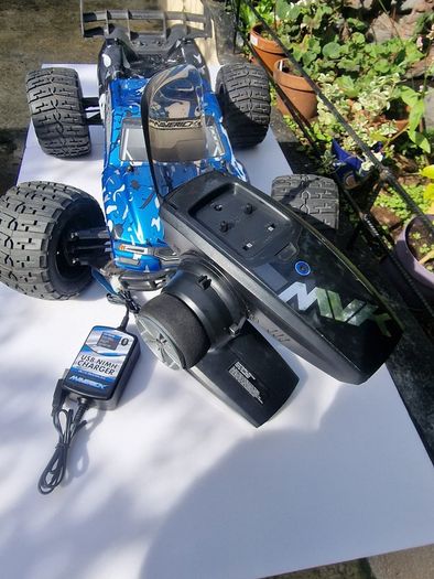 Hpi racing Quantum Maverick off road rc  truck