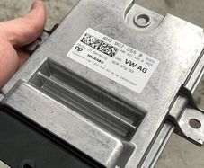NEW Genuine Audi/VW AdBlue SCR Control Unit