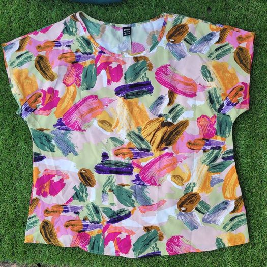 Bundle of women clothes size 12(40)