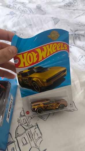 Hot Wheels Die-Cast Cars Bundle (Set of 4 Cars - Brand New / Sealed)