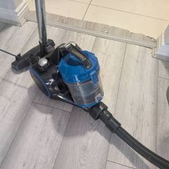 Morphy Richards Vacuum Cleaner