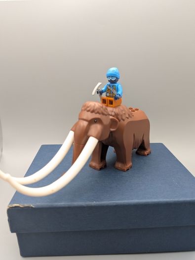 LEGO Mammoth