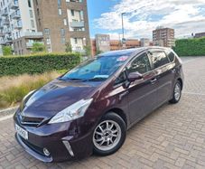 Toyota Prius Apha  (7 seater)
