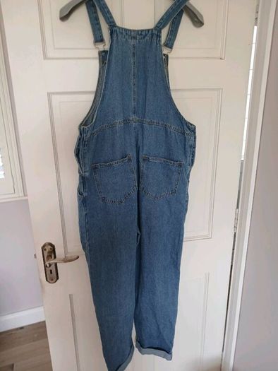 Maternity dungarees 8