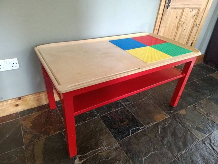 Lego table