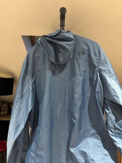 North face wind breaker