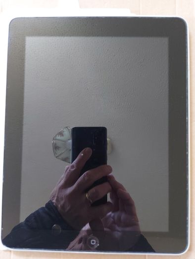 Original Apple Ipad 16GB, No Camera, includes over 20 Family Kids Movies, a real blast from the Past in excellent condition