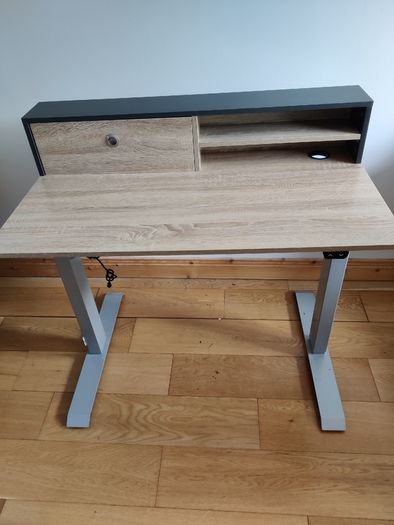 Sit/standing electric office desk