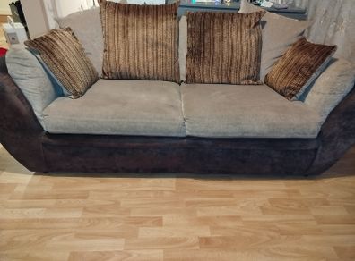 3 seater and 1 seater for free
