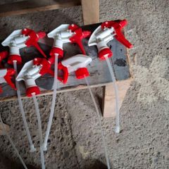Spray triggers