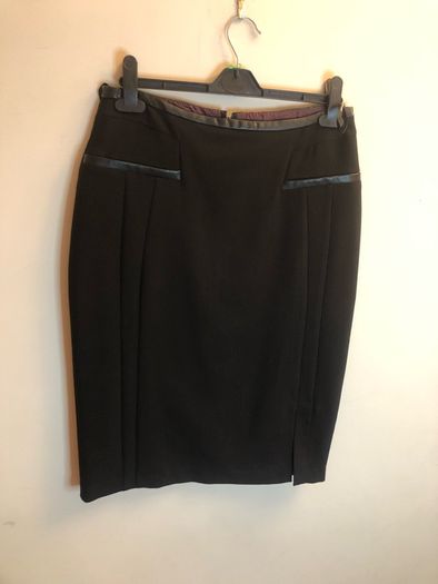 Black skirt (size 10)